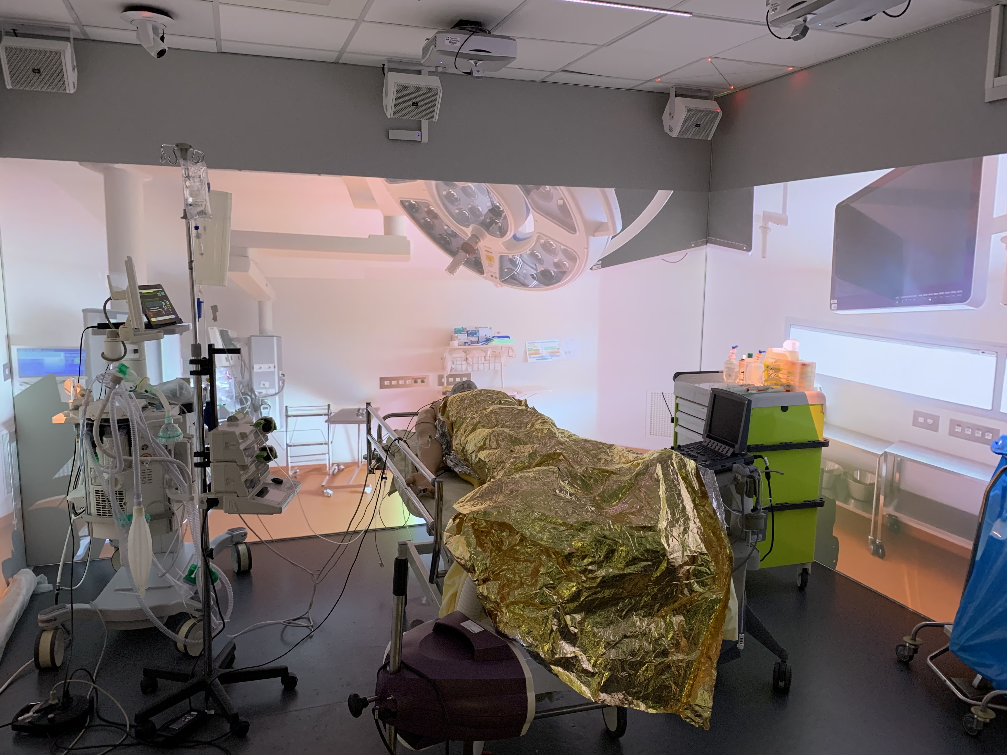 Simulation en santé : cube immersif LE SiMU de Nantes