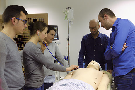 Gestion de situations critiques en cabinet médical